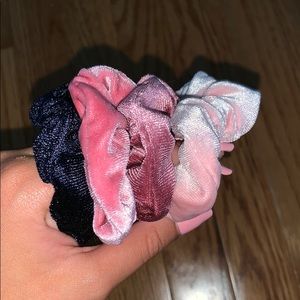 Never been used, Francesca’s scrunchies
